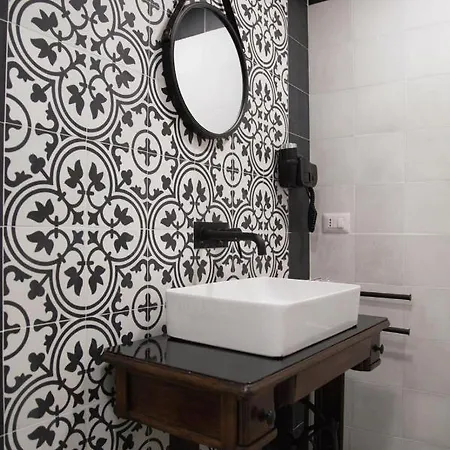 Bottega Orafa Гостевой дом 4*